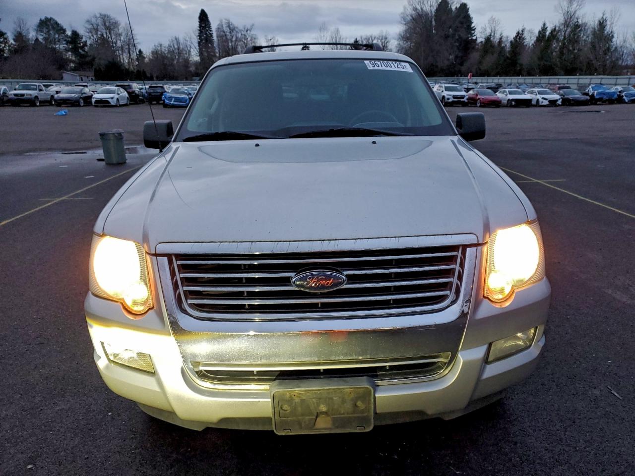 Ford Explorer Xlt Image 9