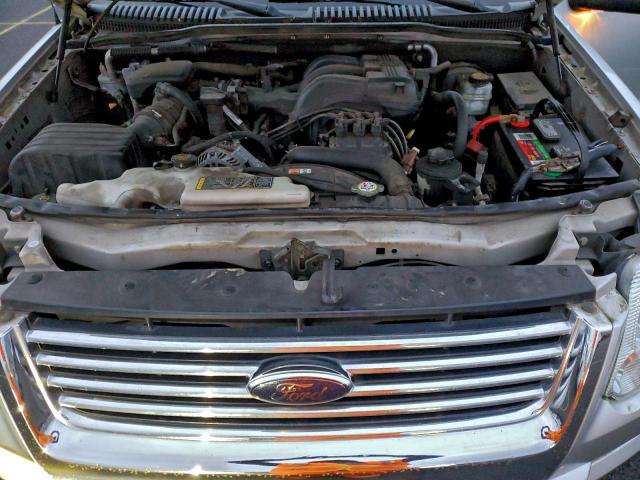 Ford Explorer Xlt Image 10