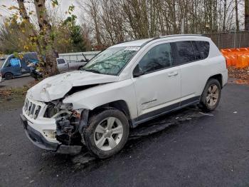  Salvage Jeep Compass