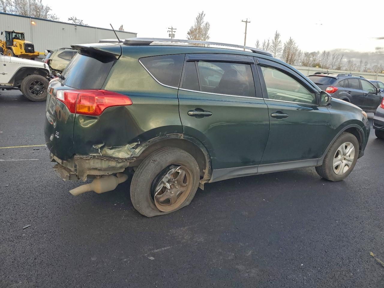 Toyota RAV4 Le Image 13