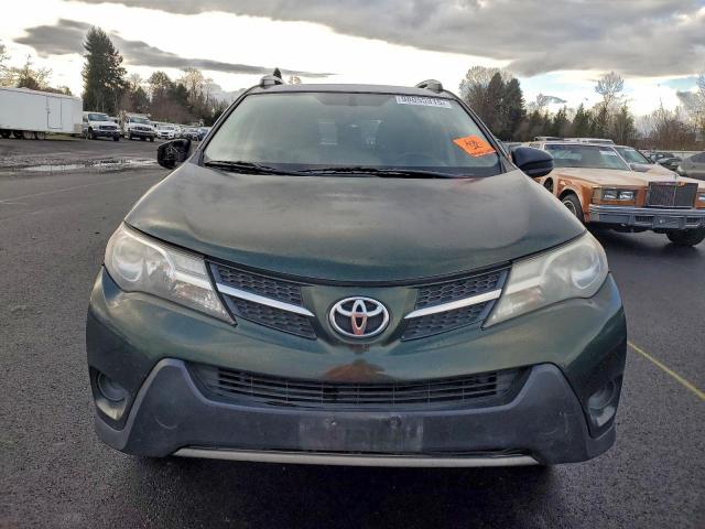 Toyota RAV4 Le Image 8