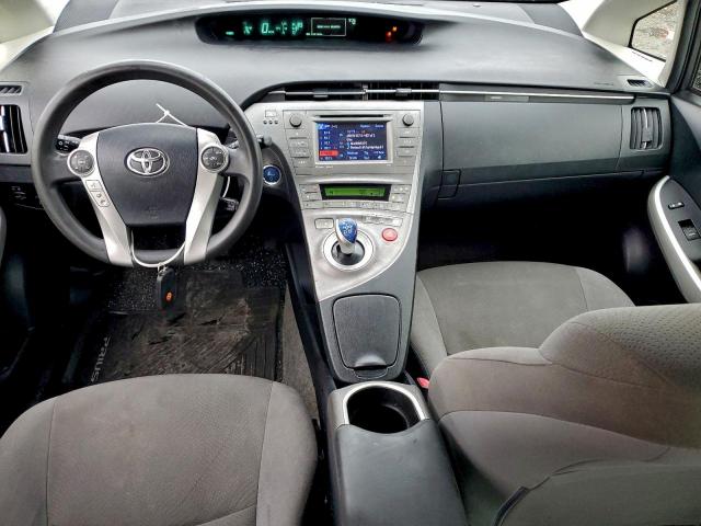 Toyota Prius Image 3
