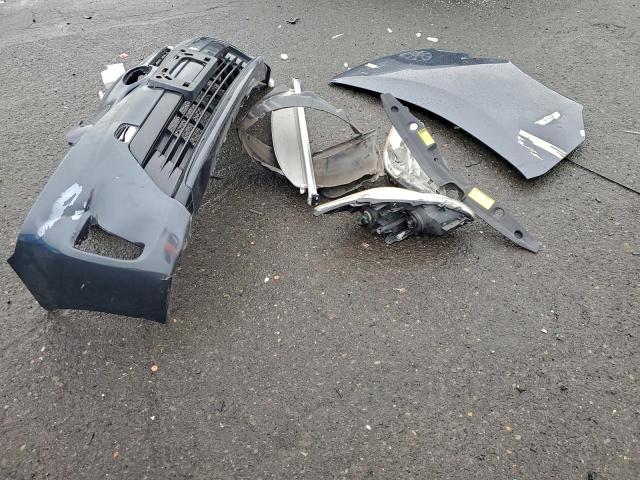 Toyota Prius Image 10