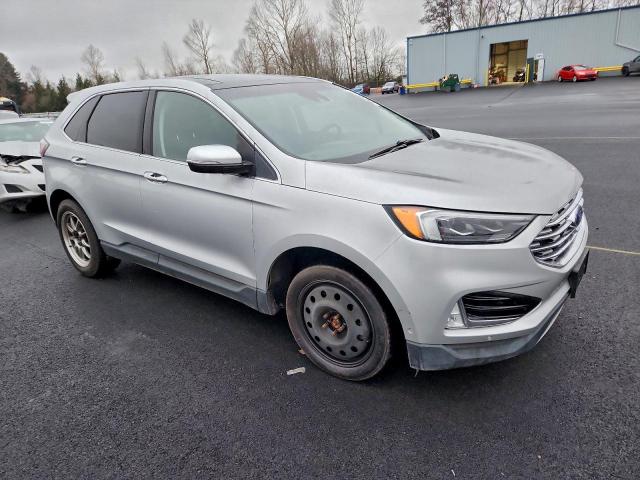 Ford Edge Titanium Image 12