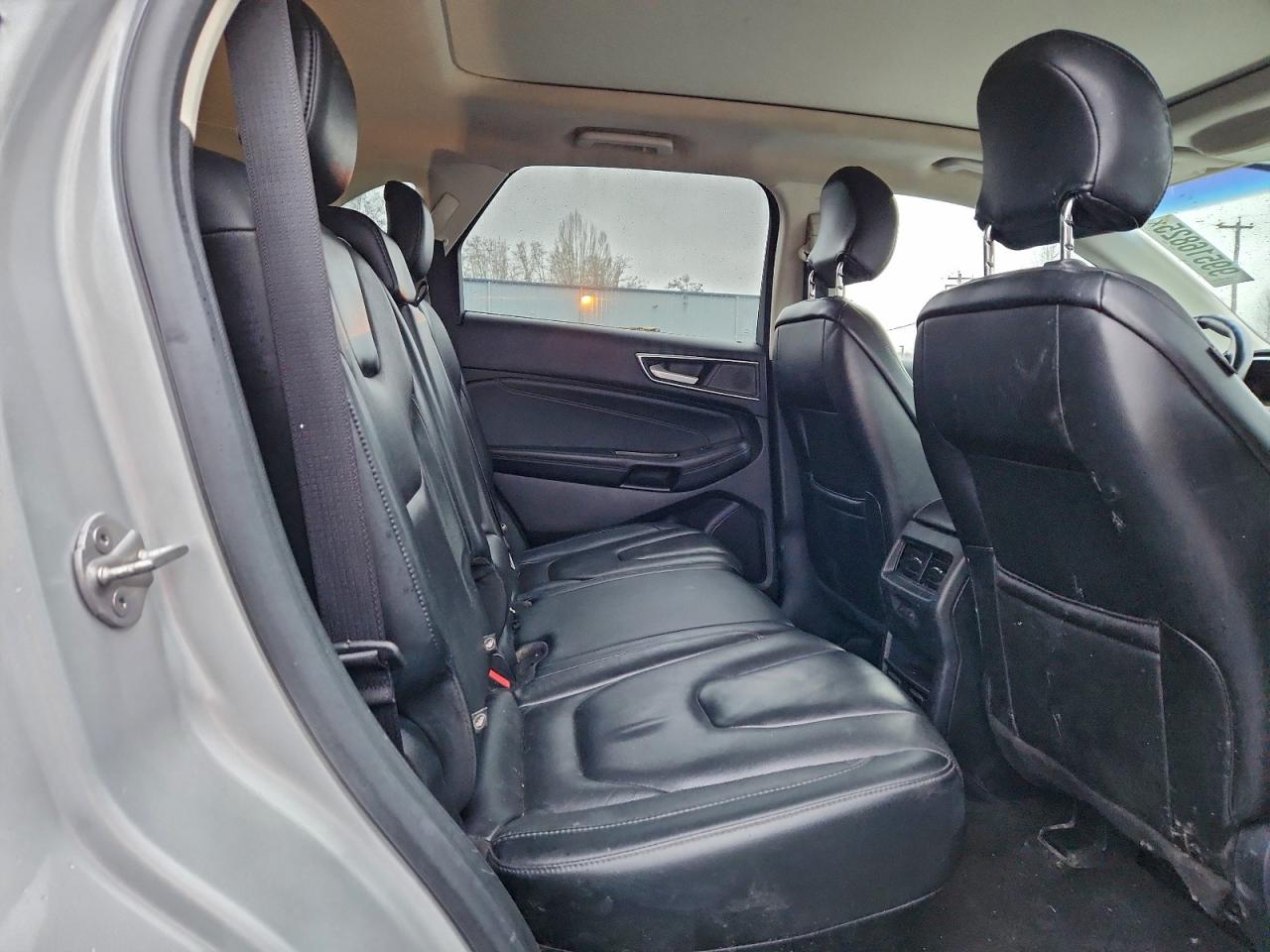 Ford Edge Titanium Image 6