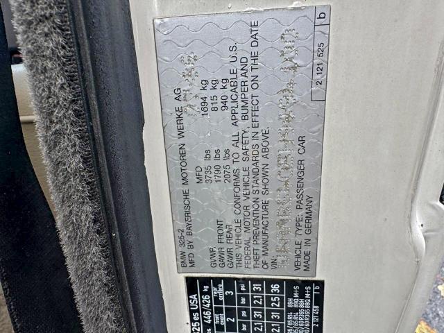 BMW 3 Series Base Image 10