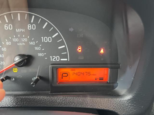 Nissan Nv 2.5s Image 9