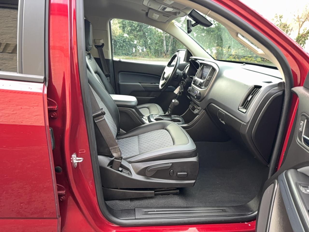 Chevrolet Colorado Z71 Image 3