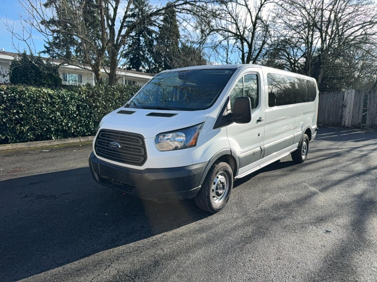 Ford Transit T-350 Image 9