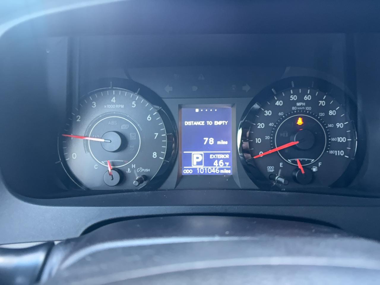 Toyota Sienna Le Image 5