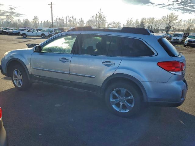 Subaru Outback 2.5i Limited Image 6