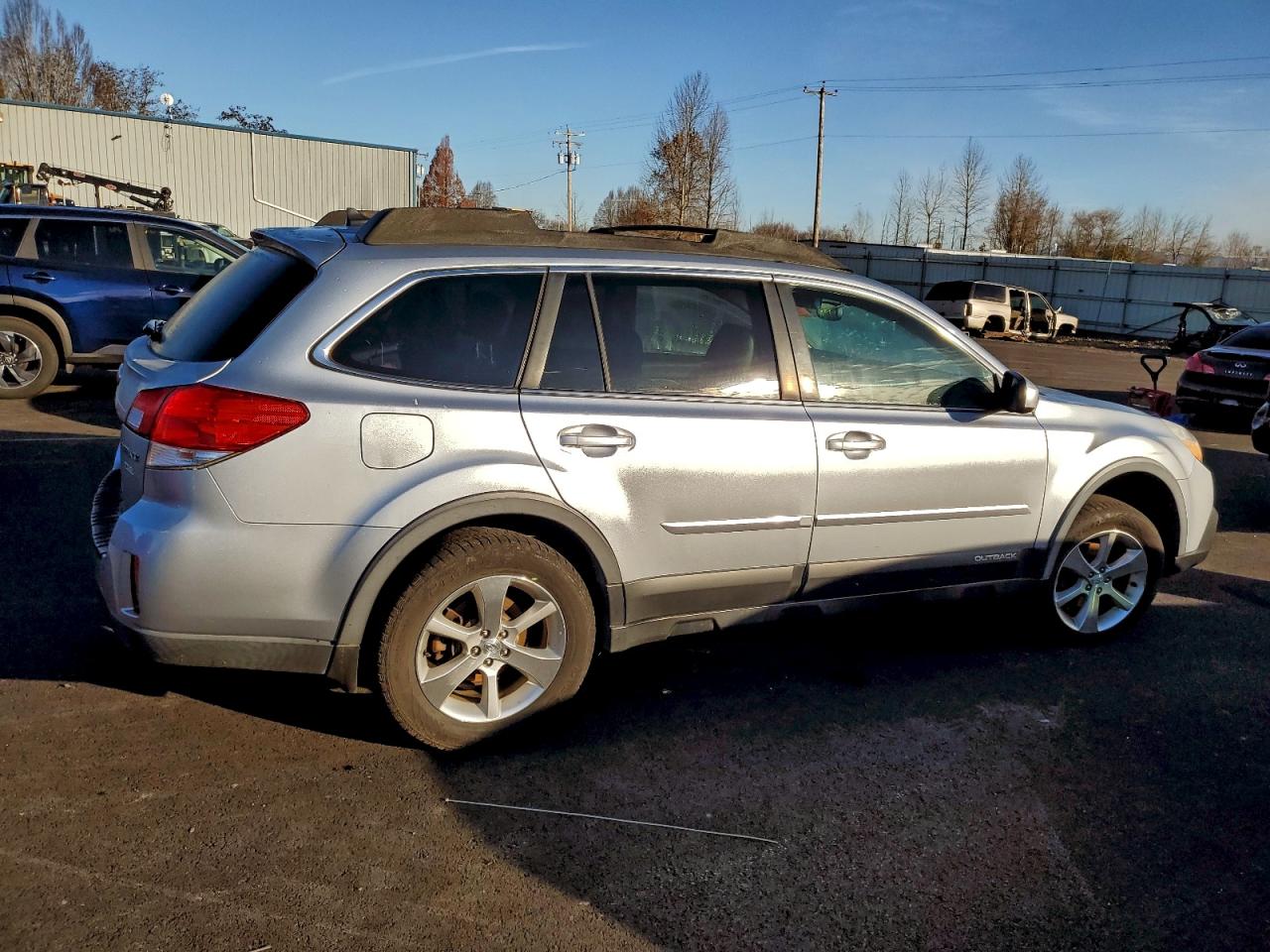 Subaru Outback 2.5i Limited Image 5
