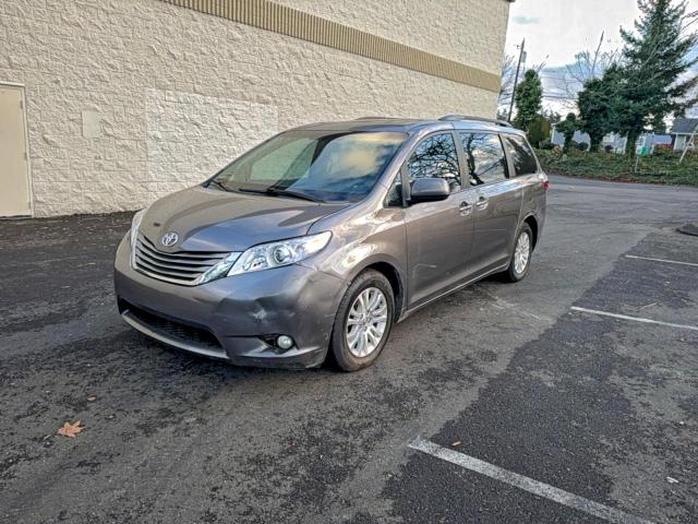 Toyota Sienna Xle Image 9