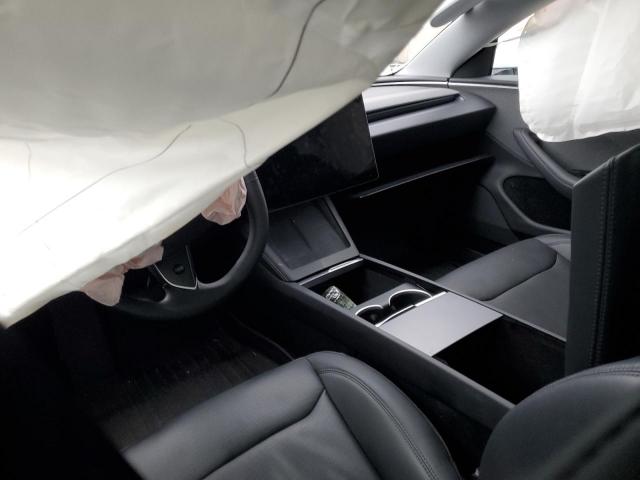 Tesla Model 3 Image 10