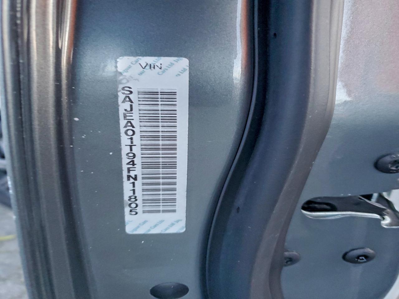 Jaguar S-Type Image 10