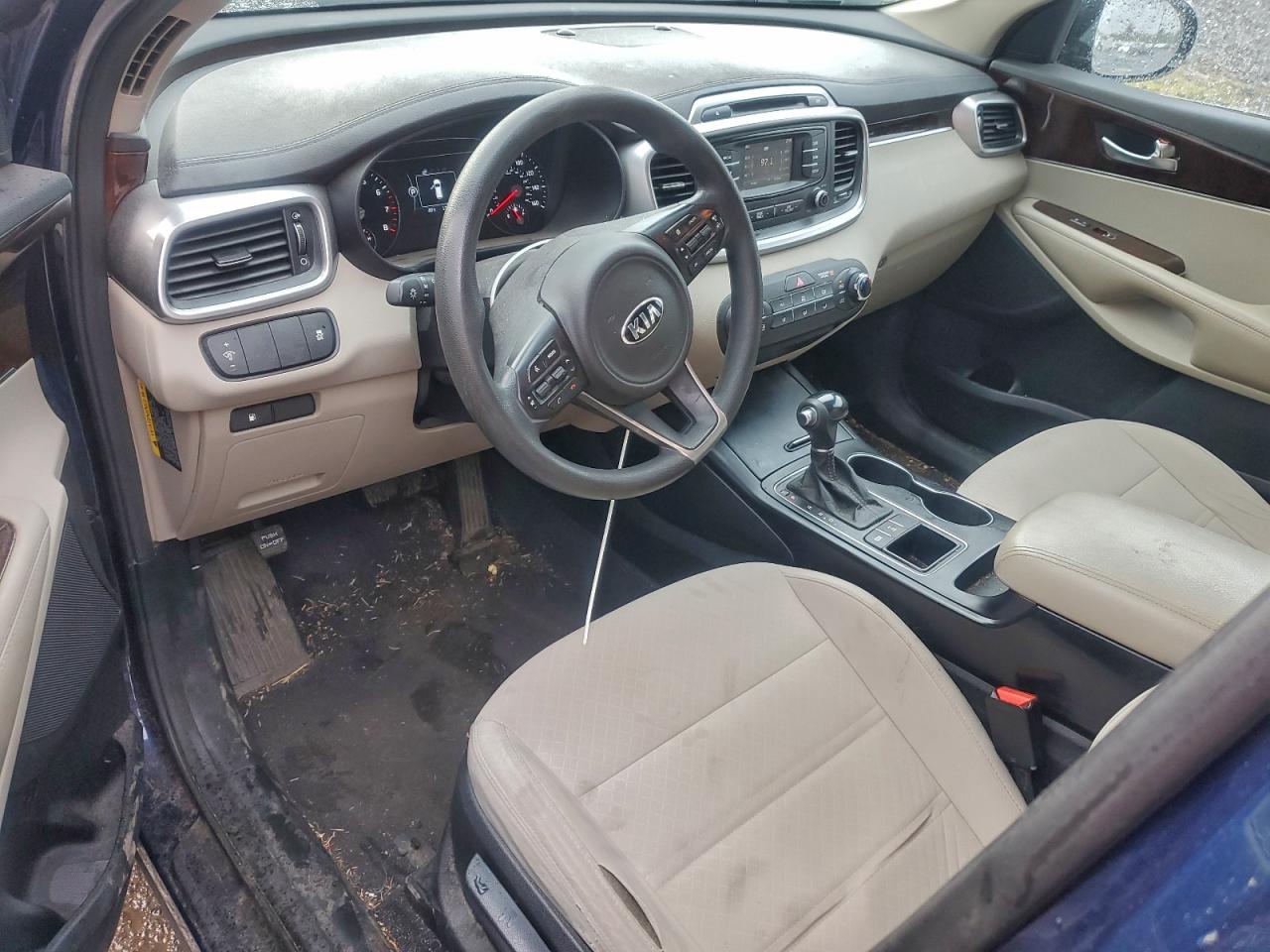 Kia Sorento Lx Image 7