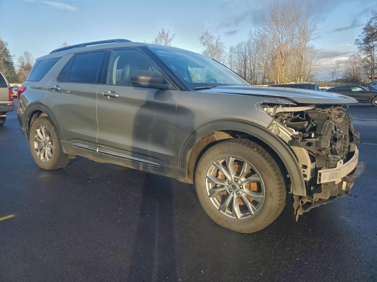 Ford Explorer Xlt Image 3
