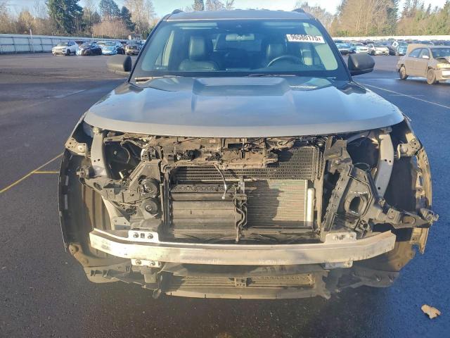 Ford Explorer Xlt Image 4