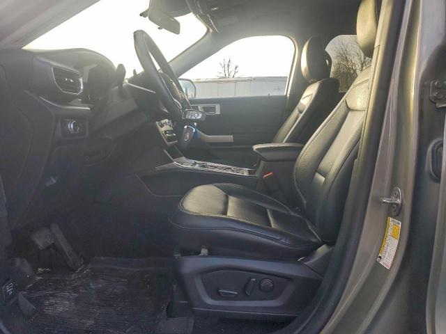 Ford Explorer Xlt Image 8