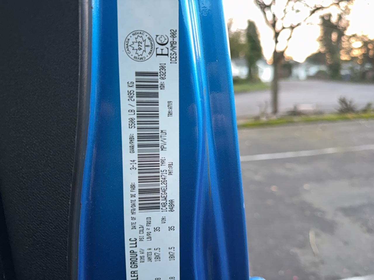 Jeep Wrangler Sahara Image 7