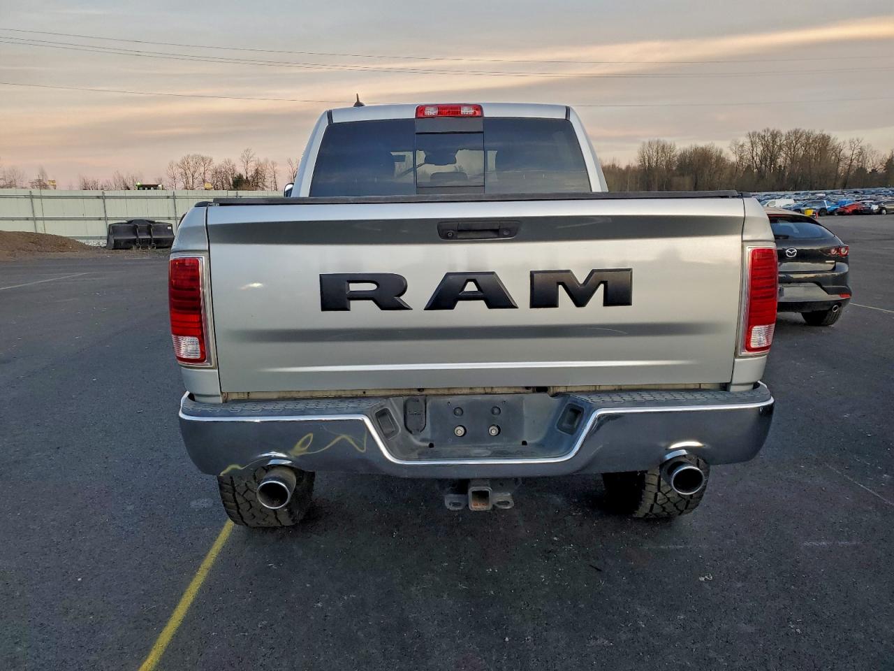 Ram 1500 Laramie Image 2