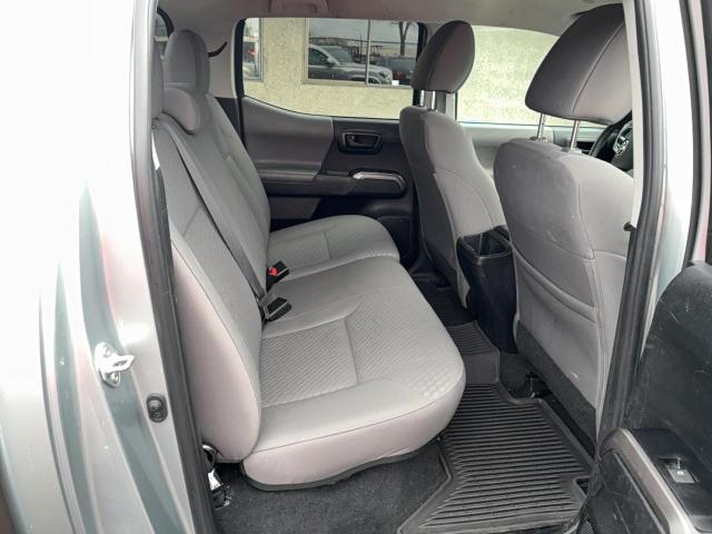 Toyota Tacoma Double Cab Image 9