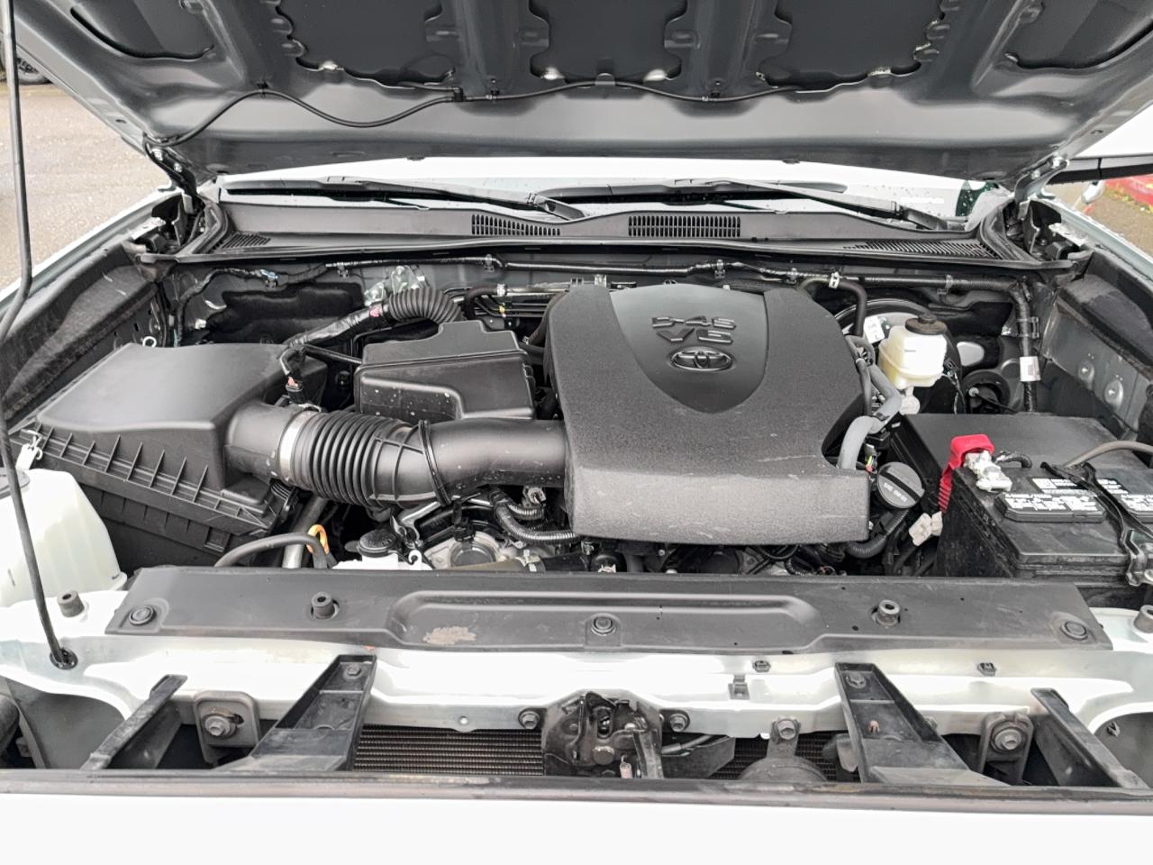 Toyota Tacoma Double Cab Image 2