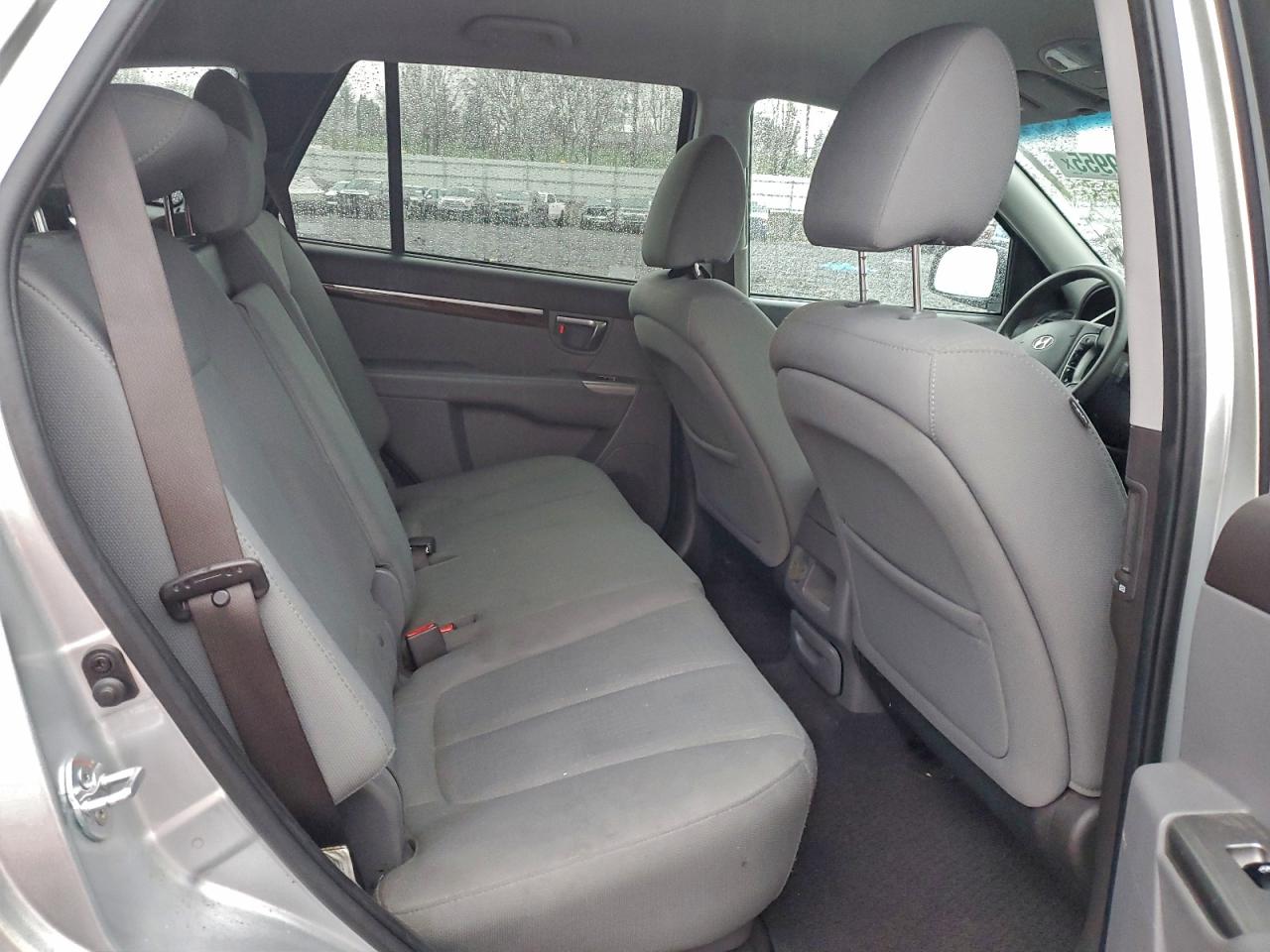 Hyundai SANTA FE Gls Image 8