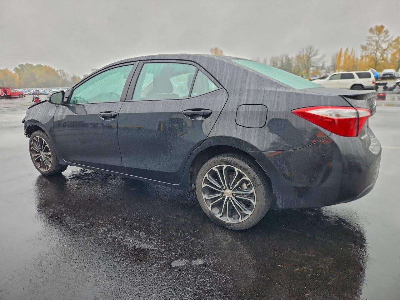 Toyota Corolla L Image 9