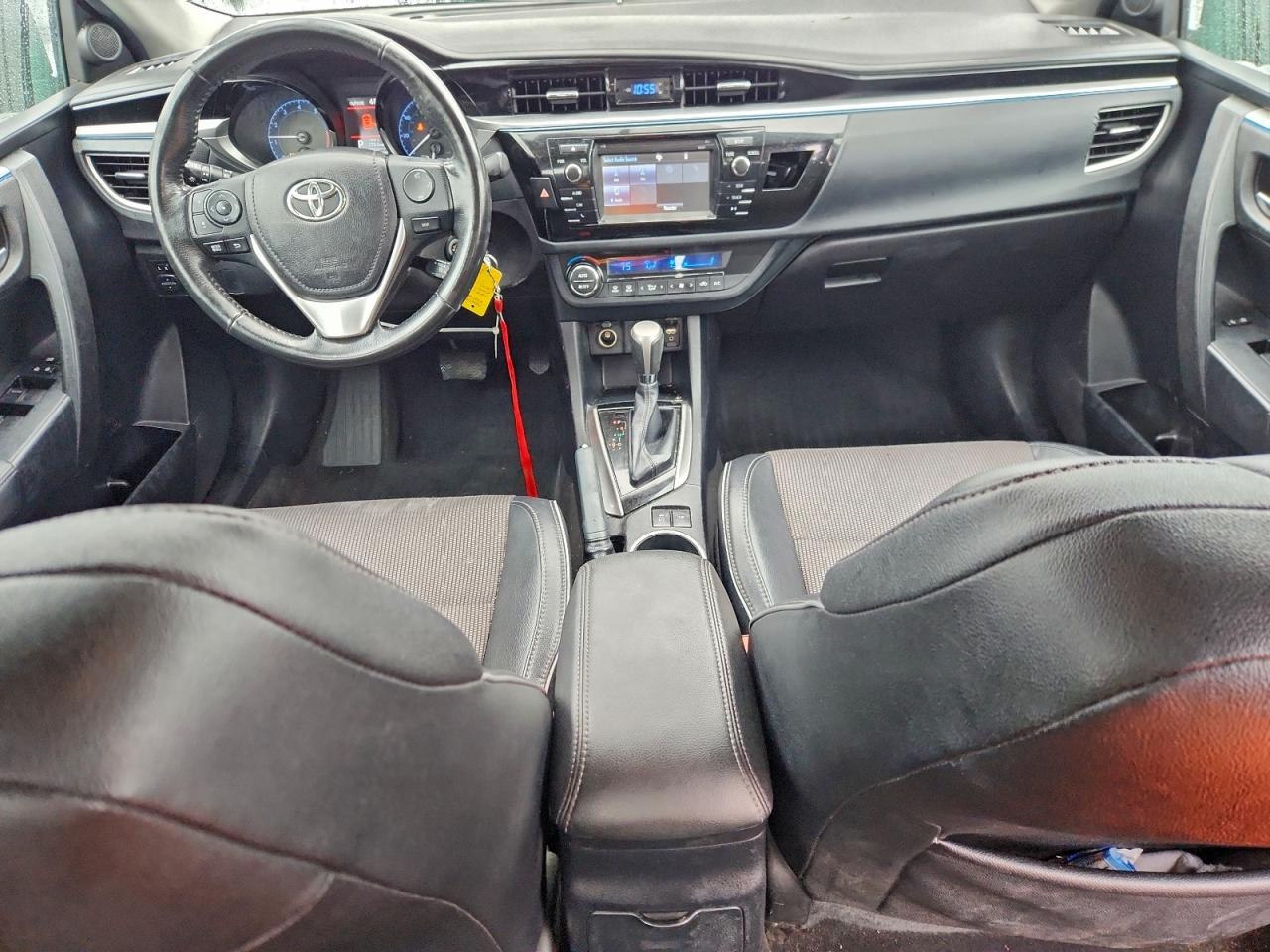 Toyota Corolla L Image 7