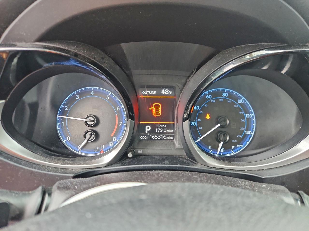 Toyota Corolla L Image 6