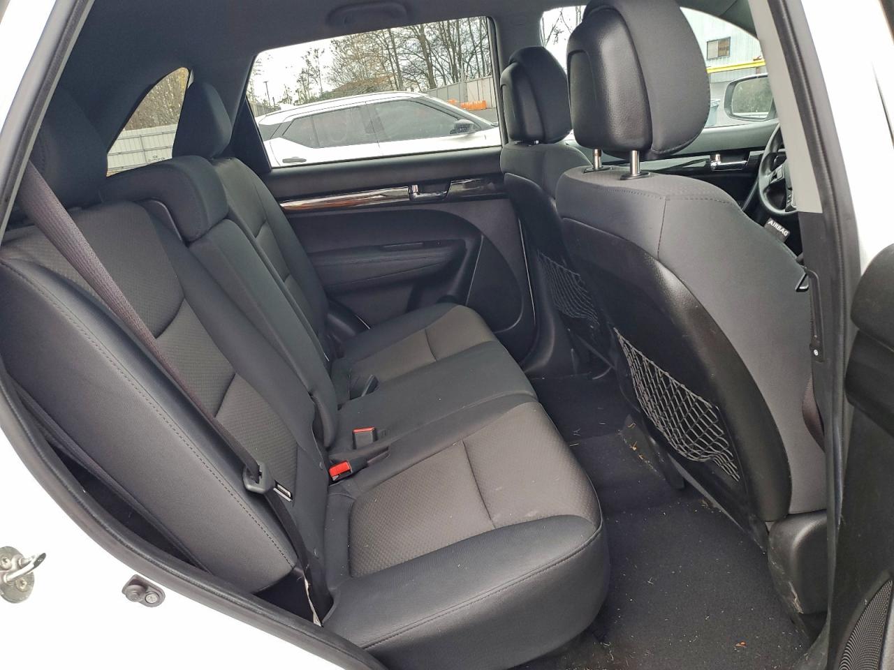 Kia Sorento Lx Image 9