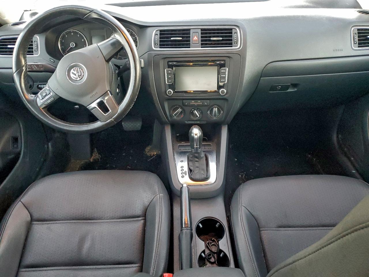 Volkswagen Jetta Se Image 4