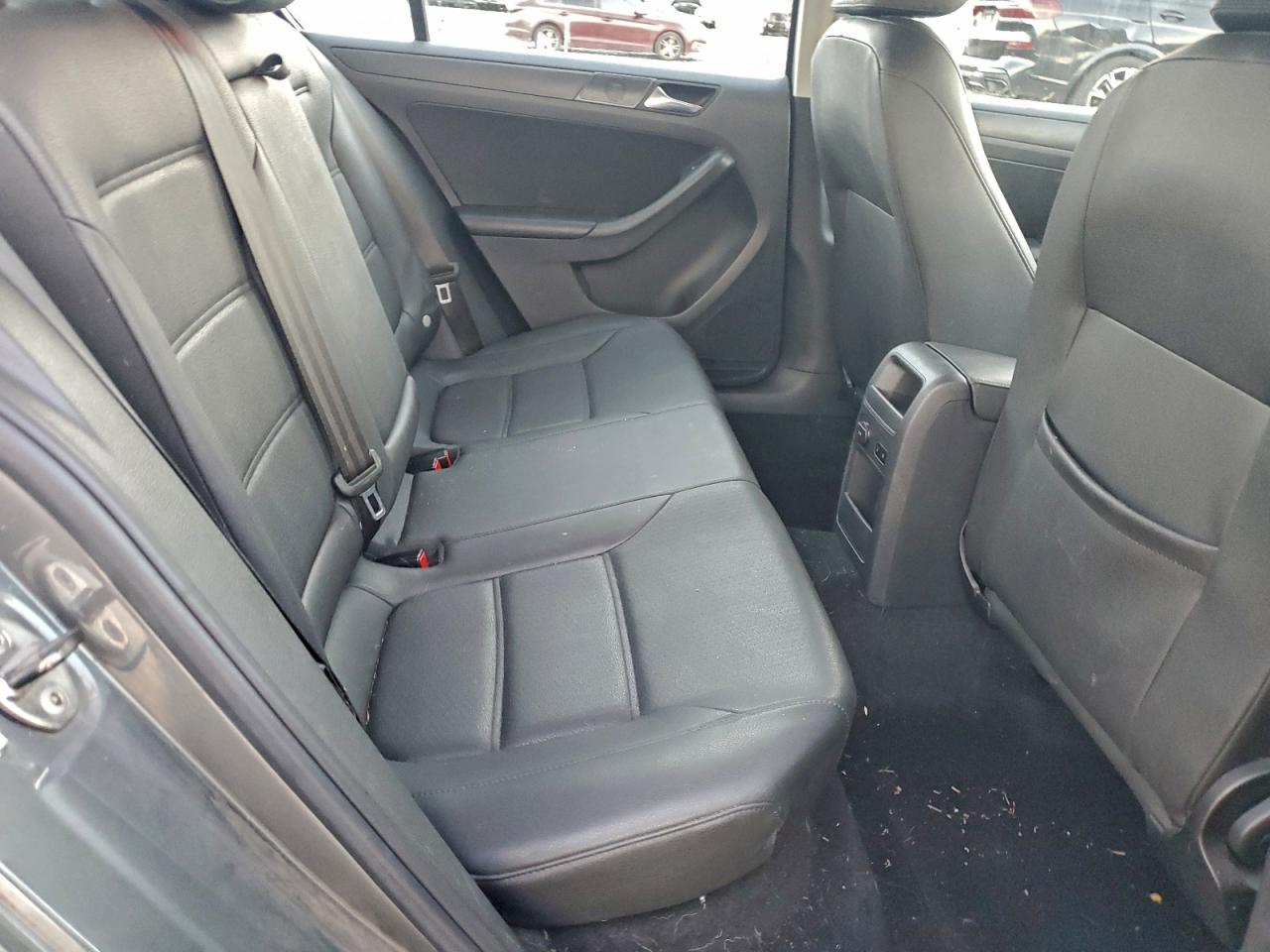 Volkswagen Jetta Se Image 8