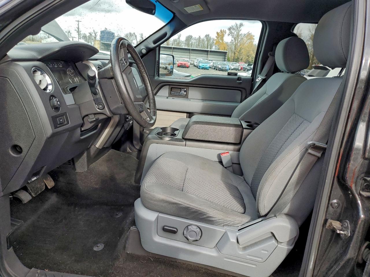 Ford F-150 Supercrew Image 5