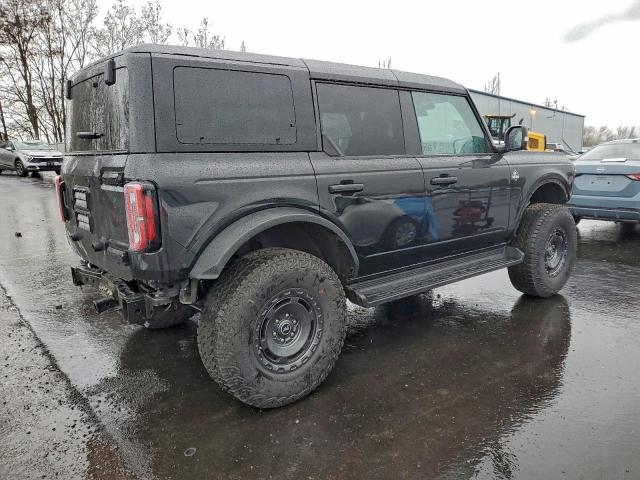 Ford Bronco Outer Banks Image 3
