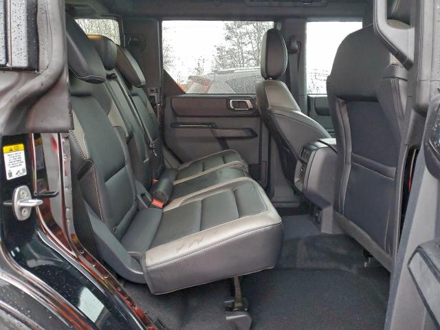 Ford Bronco Outer Banks Image 5