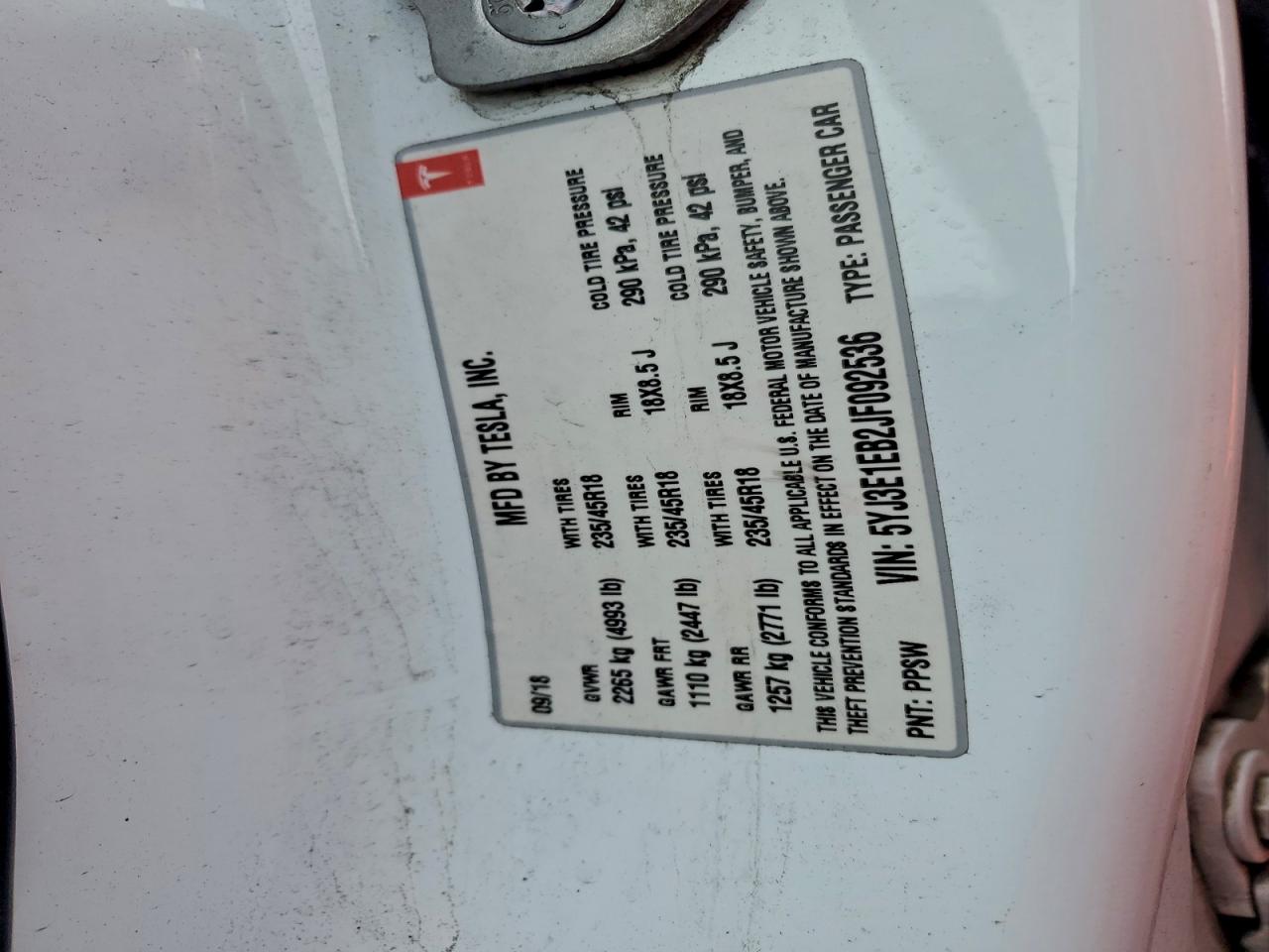 Tesla Model 3 Image 12