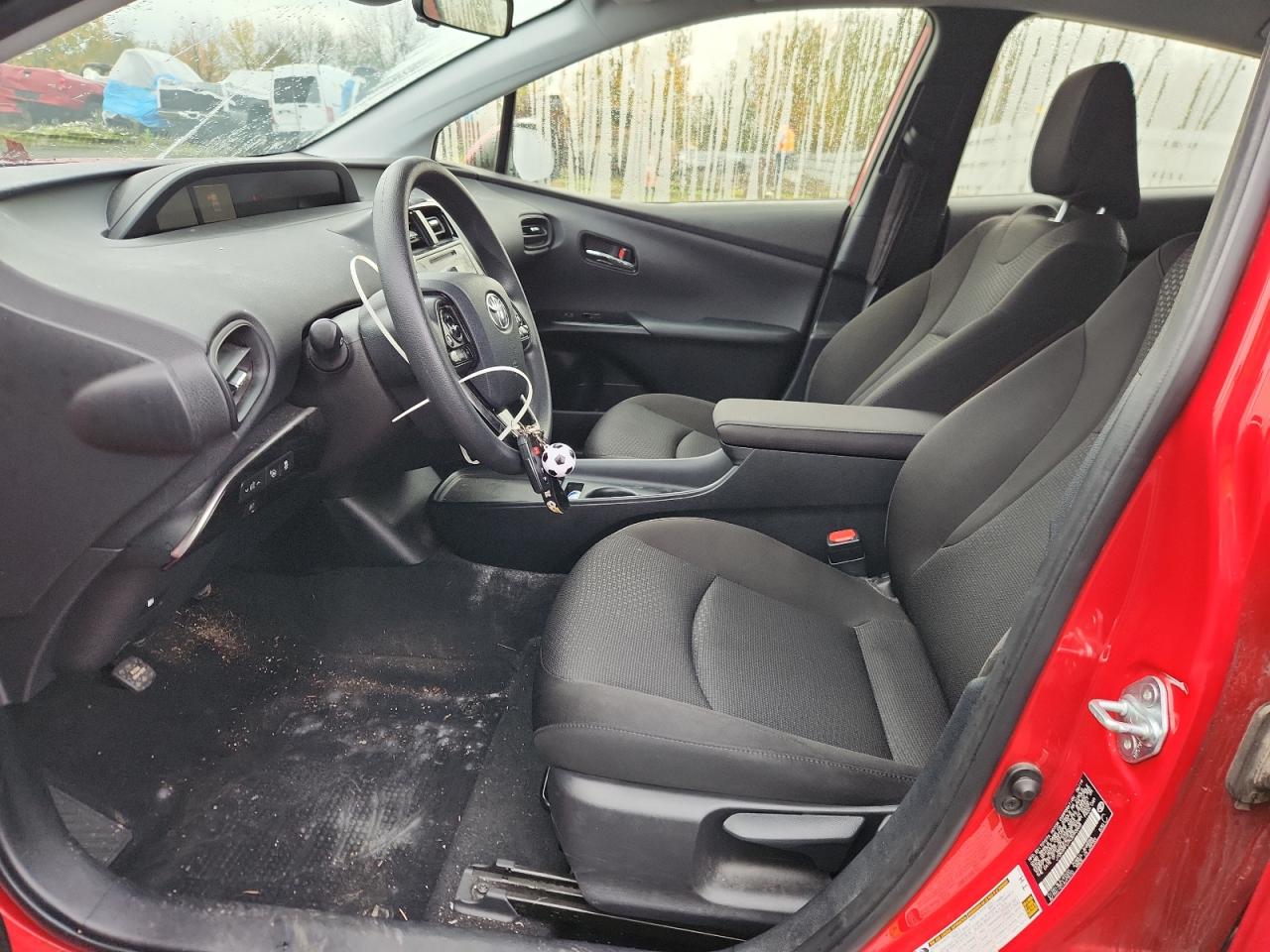 Toyota Prius Image 8