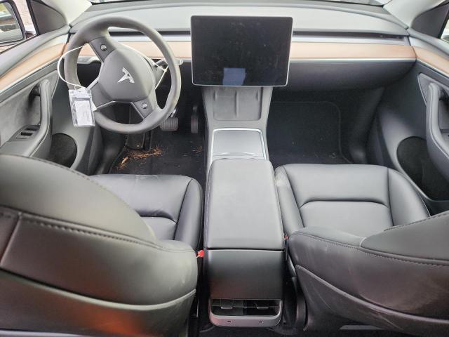 Tesla Model Y Image 12