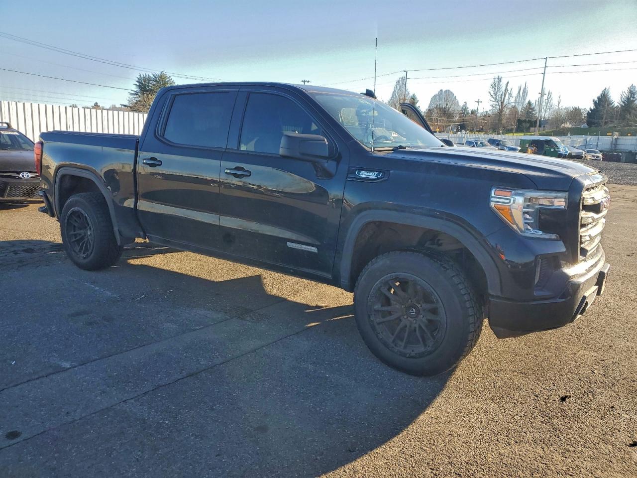 GMC Sierra K1500 Elevation Image 10