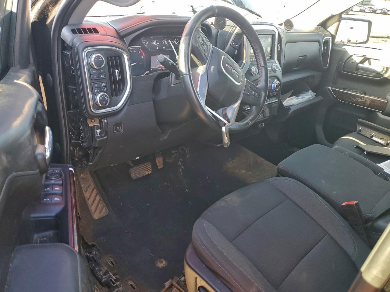 GMC Sierra K1500 Elevation Image 2