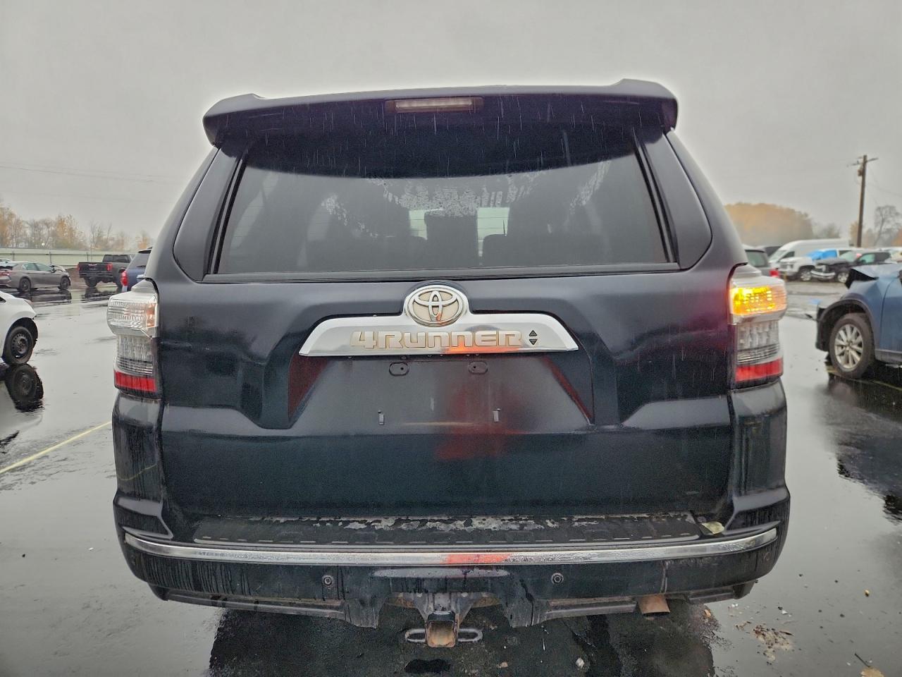 Toyota 4Runner Sr5/sr5 Premium Image 2