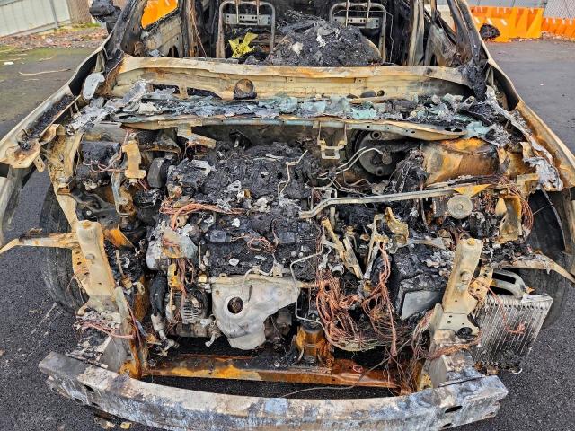 Nissan Pathfinder S Image 2