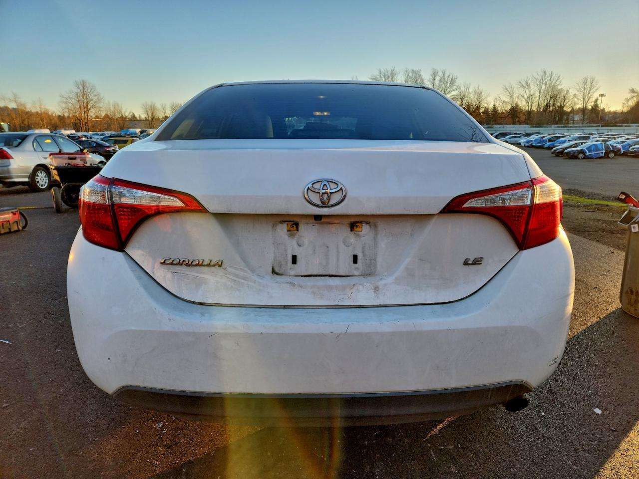 Toyota Corolla L Image 9