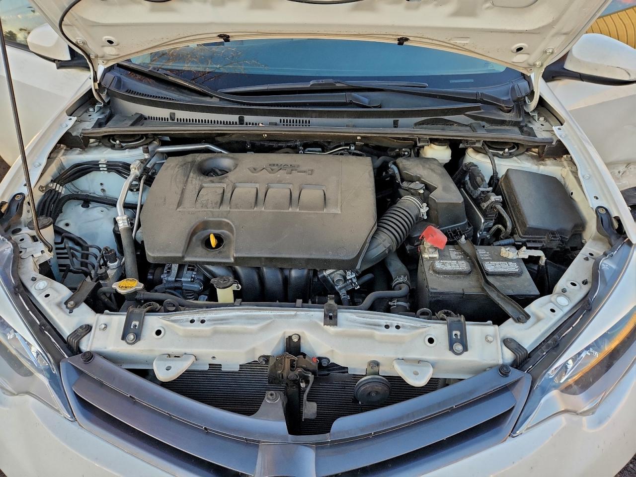 Toyota Corolla L Image 2