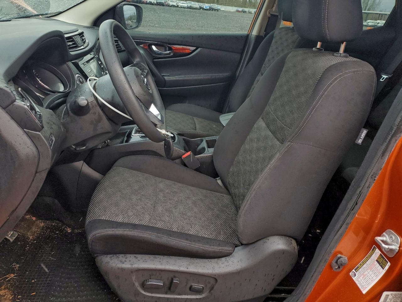 Nissan Rogue S Image 3