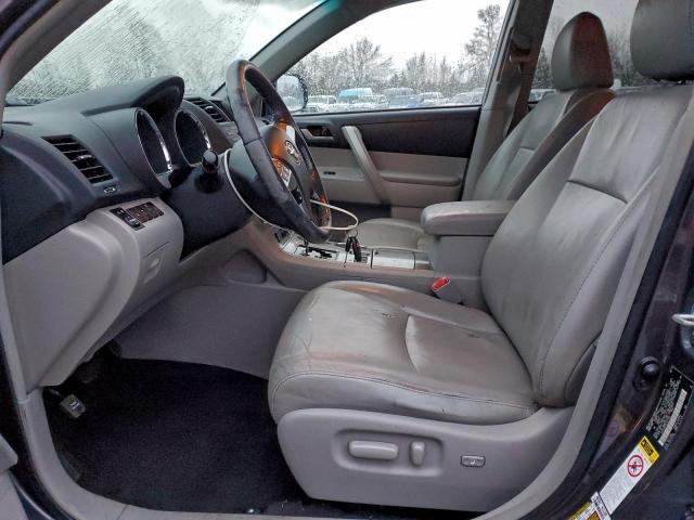 Toyota Highlander Base Image 7