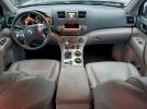 Toyota Highlander Base Image 5