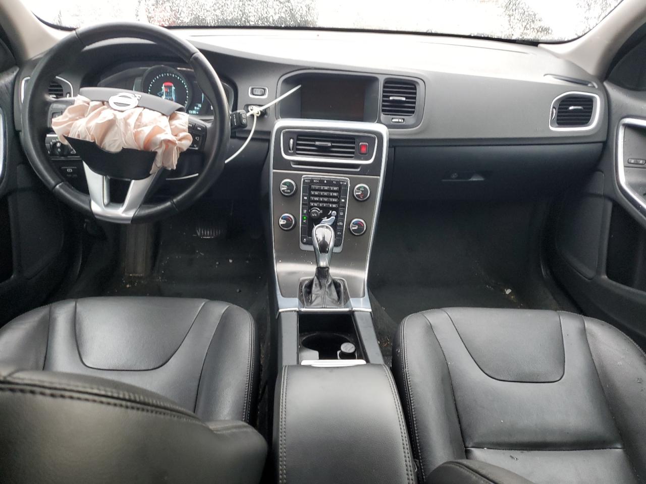 Volvo V60 Premier Image 12